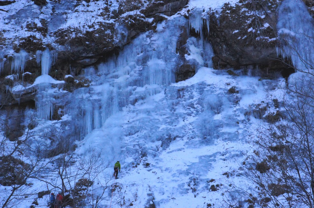 中津川出合の氷壁